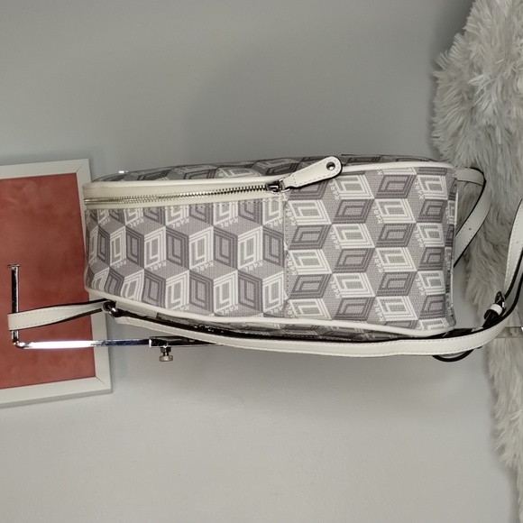 π₯Host Pickπ₯ Karl Lagerfeld Paris Adele Medium Backpack - Picture 4 of 11